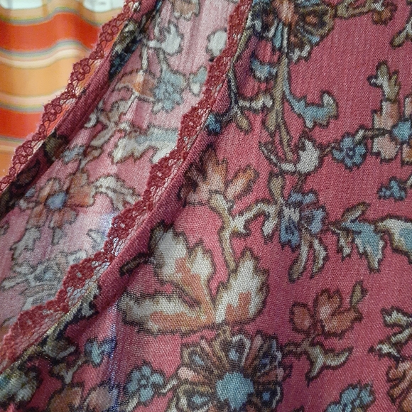 Blouse - Picture 6 of 10